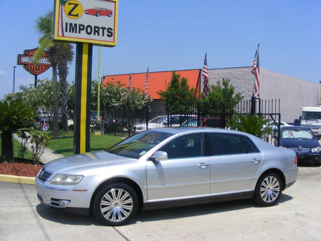 2005 Volkswagen Phaeton SE-R