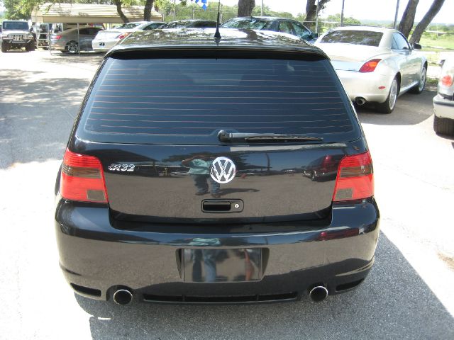 2004 Volkswagen R32 LT 4WD