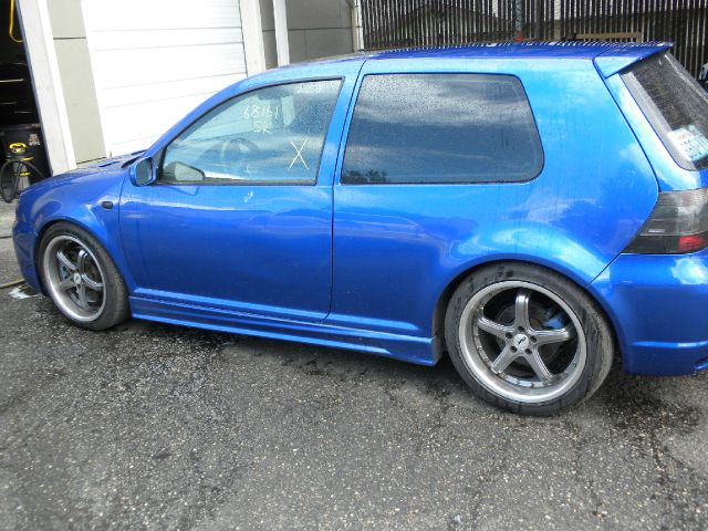 2004 Volkswagen R32 LT 4WD