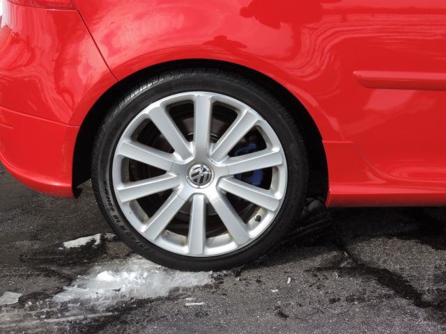 2008 Volkswagen R32 Base