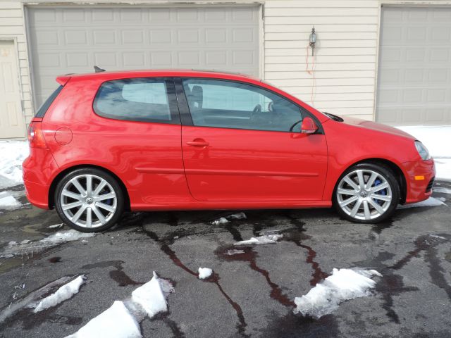 2008 Volkswagen R32 Base