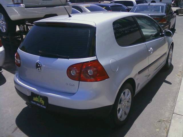 2007 Volkswagen Rabbit LE Sedan 4D