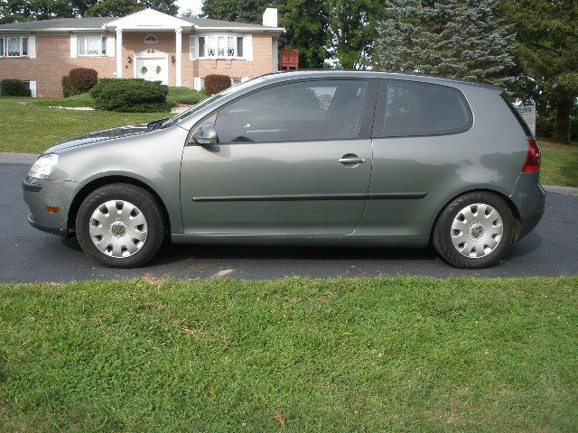 2008 Volkswagen Rabbit L - 82 V8