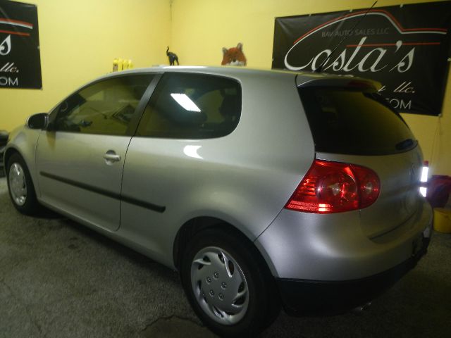 2008 Volkswagen Rabbit L - 82 V8