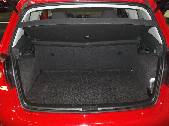 2008 Volkswagen Rabbit L - 82 V8