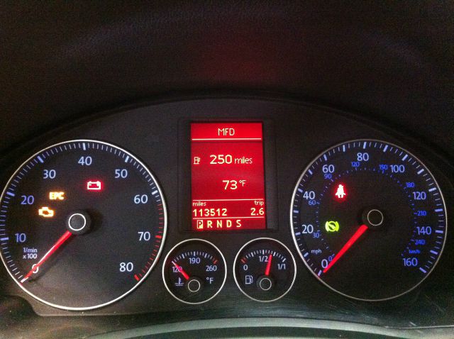 2008 Volkswagen Rabbit L - 82 V8