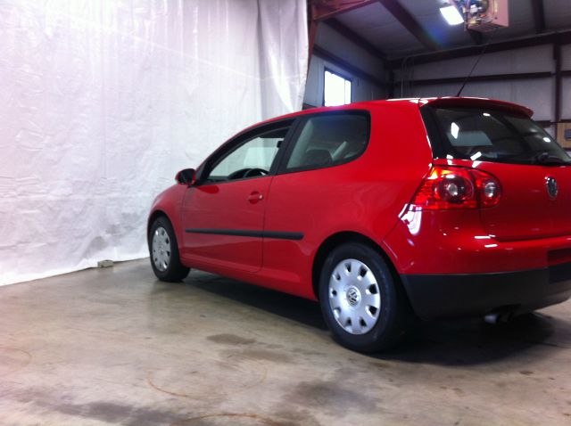 2008 Volkswagen Rabbit L - 82 V8