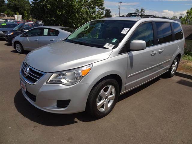 2009 Volkswagen Routan SE V6 Clean Title