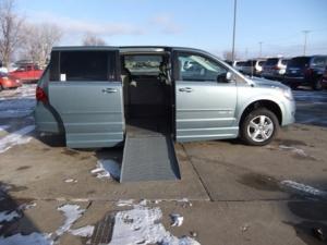 2010 Volkswagen Routan SE