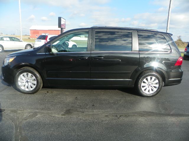 2012 Volkswagen Routan 5XT