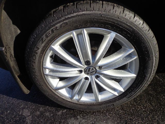 2009 Volkswagen Tiguan XR