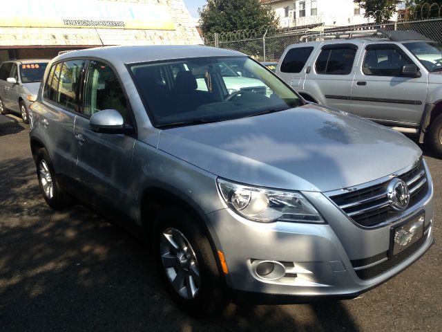 2009 Volkswagen Tiguan SE