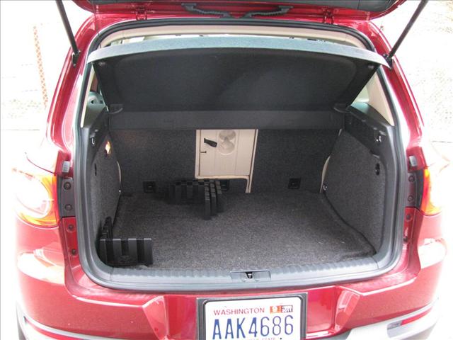 2009 Volkswagen Tiguan 5XT