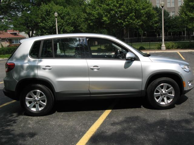 2009 Volkswagen Tiguan EX-L AWD