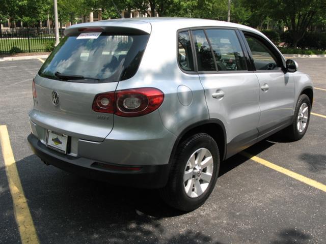 2009 Volkswagen Tiguan EX-L AWD