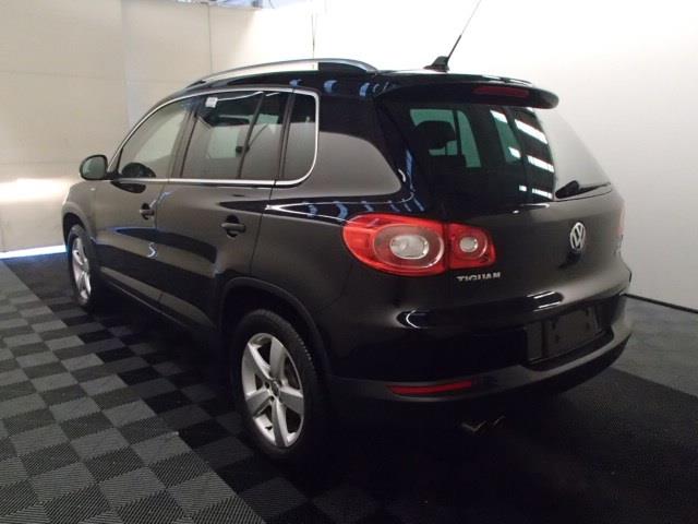 2010 Volkswagen Tiguan Laredo4wd