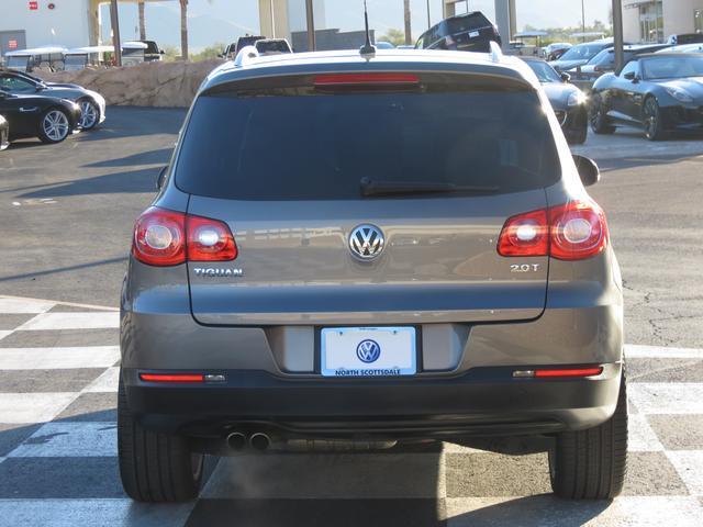 2010 Volkswagen Tiguan SE