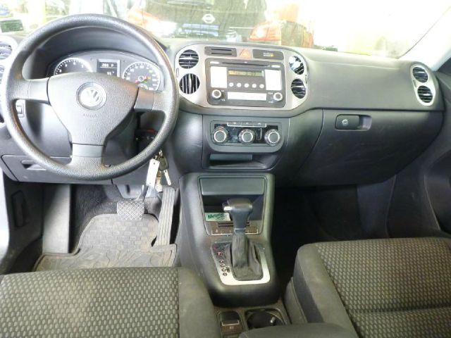 2010 Volkswagen Tiguan Malibu Convertible