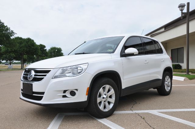 2010 Volkswagen Tiguan XR