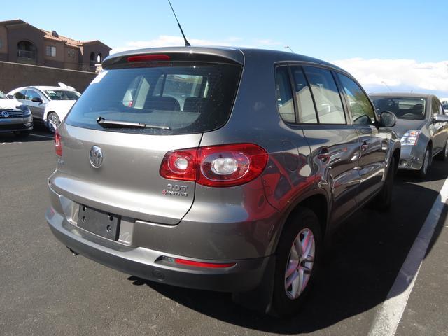 2011 Volkswagen Tiguan XR