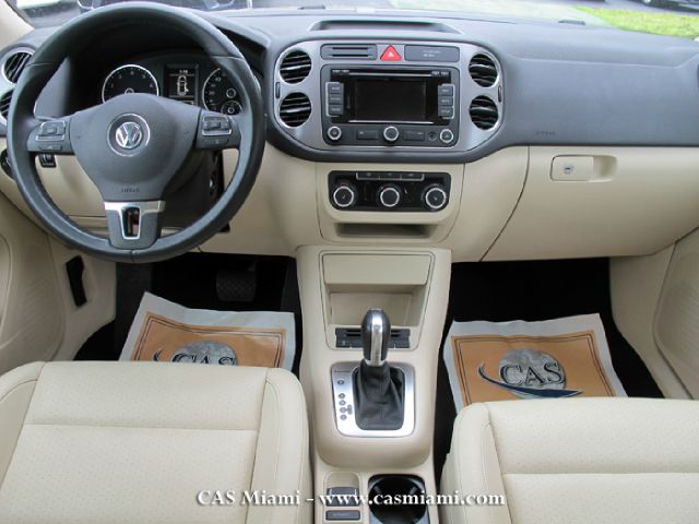 2011 Volkswagen Tiguan Malibu Convertible