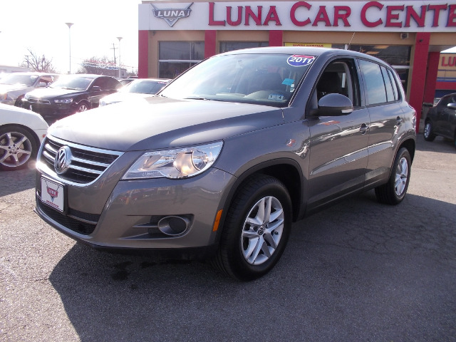 2011 Volkswagen Tiguan XR