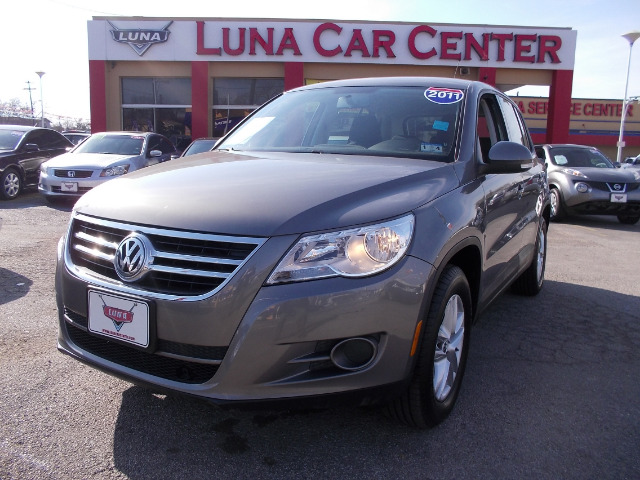 2011 Volkswagen Tiguan XR