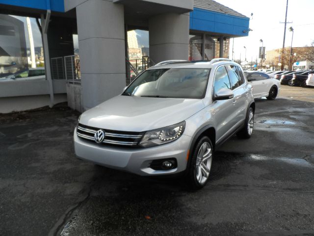 2013 Volkswagen Tiguan XR
