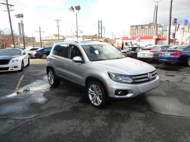 2013 Volkswagen Tiguan XR