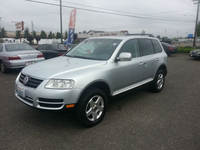 2004 Volkswagen Touareg Red Line