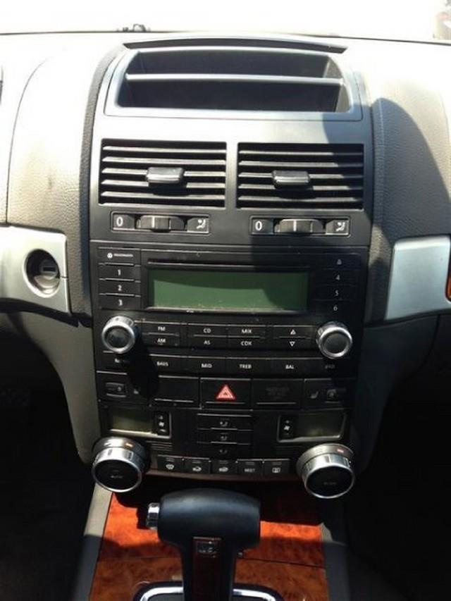 2004 Volkswagen Touareg Red Line