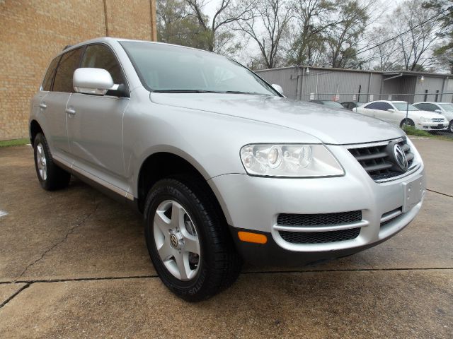 2004 Volkswagen Touareg Red Line