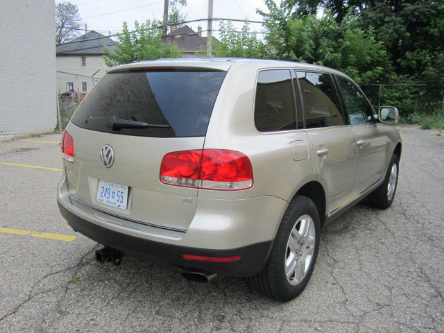 2004 Volkswagen Touareg SE-R