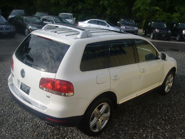 2004 Volkswagen Touareg SE-R