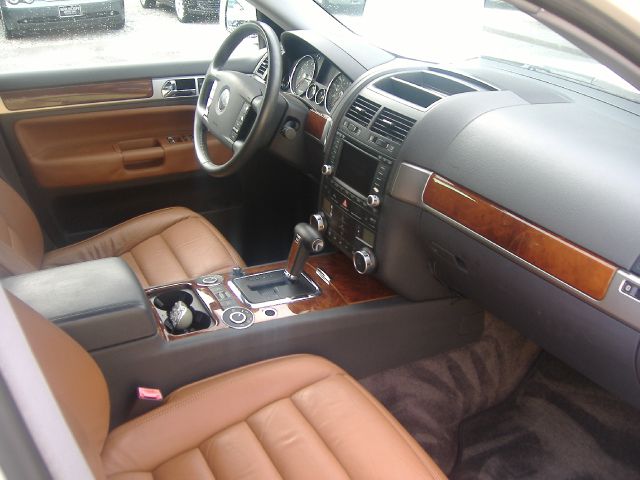 2004 Volkswagen Touareg SE-R