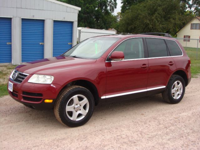 2004 Volkswagen Touareg Red Line