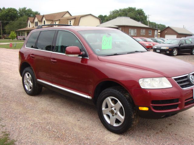 2004 Volkswagen Touareg Red Line