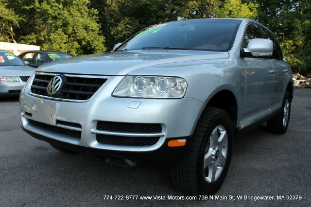 2004 Volkswagen Touareg Red Line
