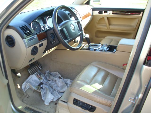 2004 Volkswagen Touareg SE-R