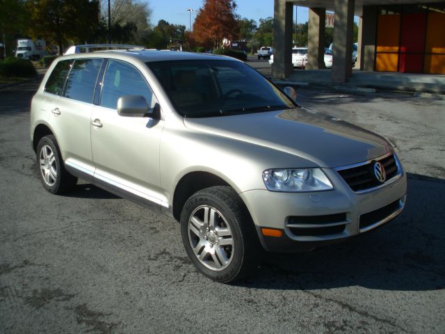 2004 Volkswagen Touareg SE-R