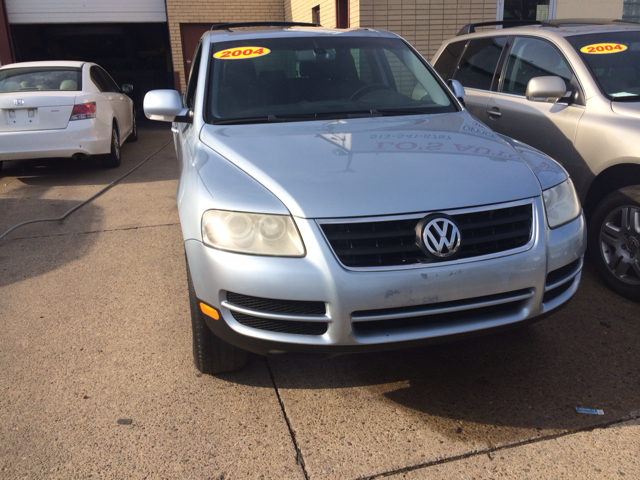 2004 Volkswagen Touareg Red Line