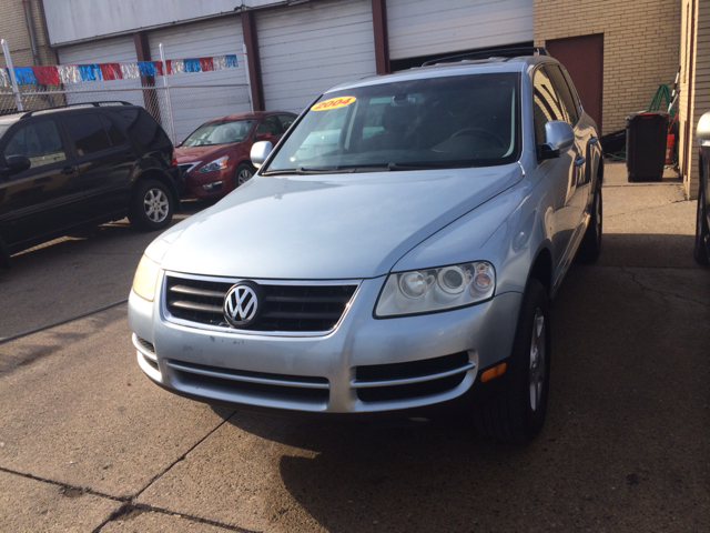 2004 Volkswagen Touareg Red Line