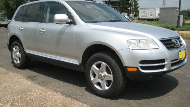 2004 Volkswagen Touareg Red Line