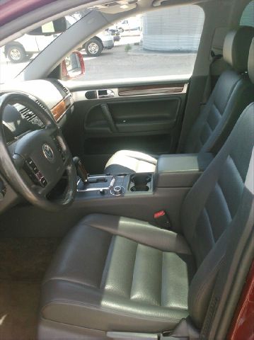 2004 Volkswagen Touareg Red Line