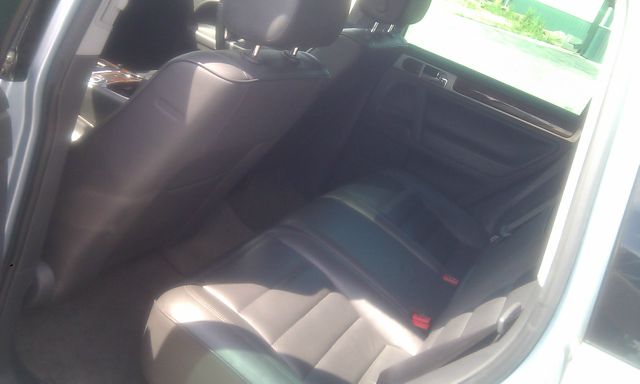 2004 Volkswagen Touareg SE-R