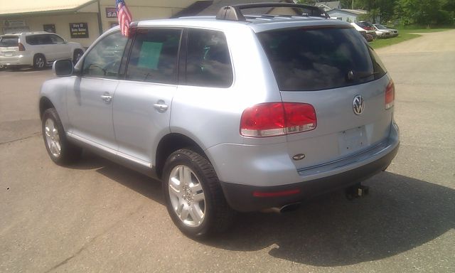 2004 Volkswagen Touareg SE-R