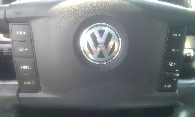 2004 Volkswagen Touareg SE-R