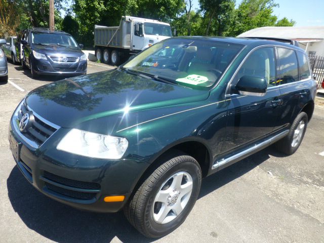 2004 Volkswagen Touareg Red Line