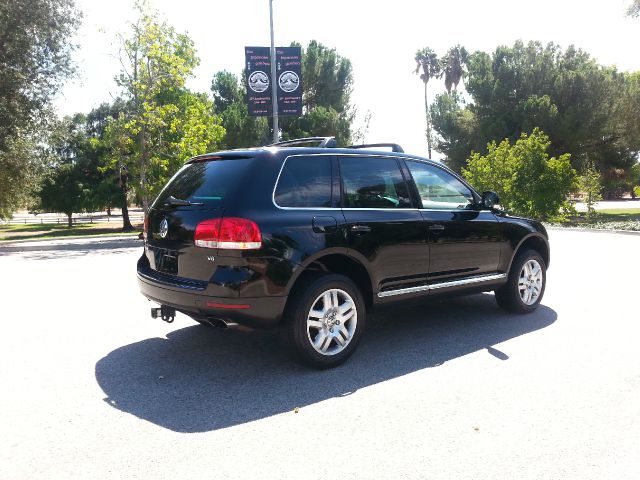 2004 Volkswagen Touareg SE-R