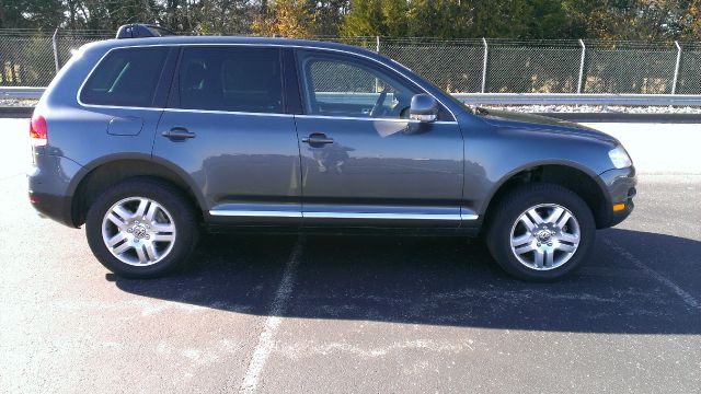 2004 Volkswagen Touareg SE-R